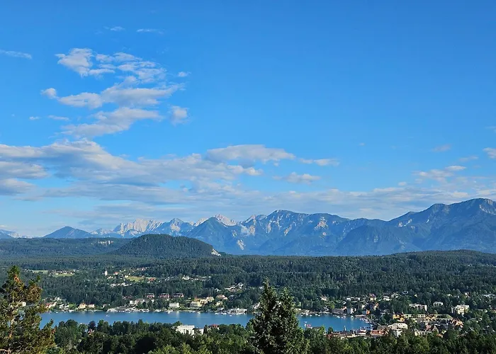 Onkel Willis Huette Velden am Wörthersee